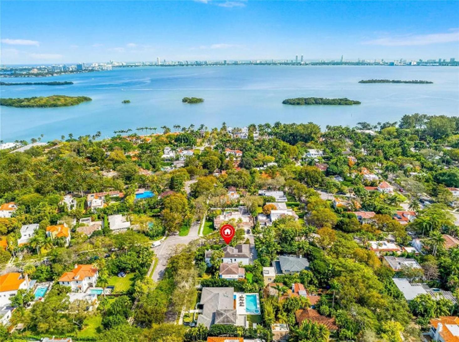 Tons Of Natural Light Private Star Home Miami Exterior photo